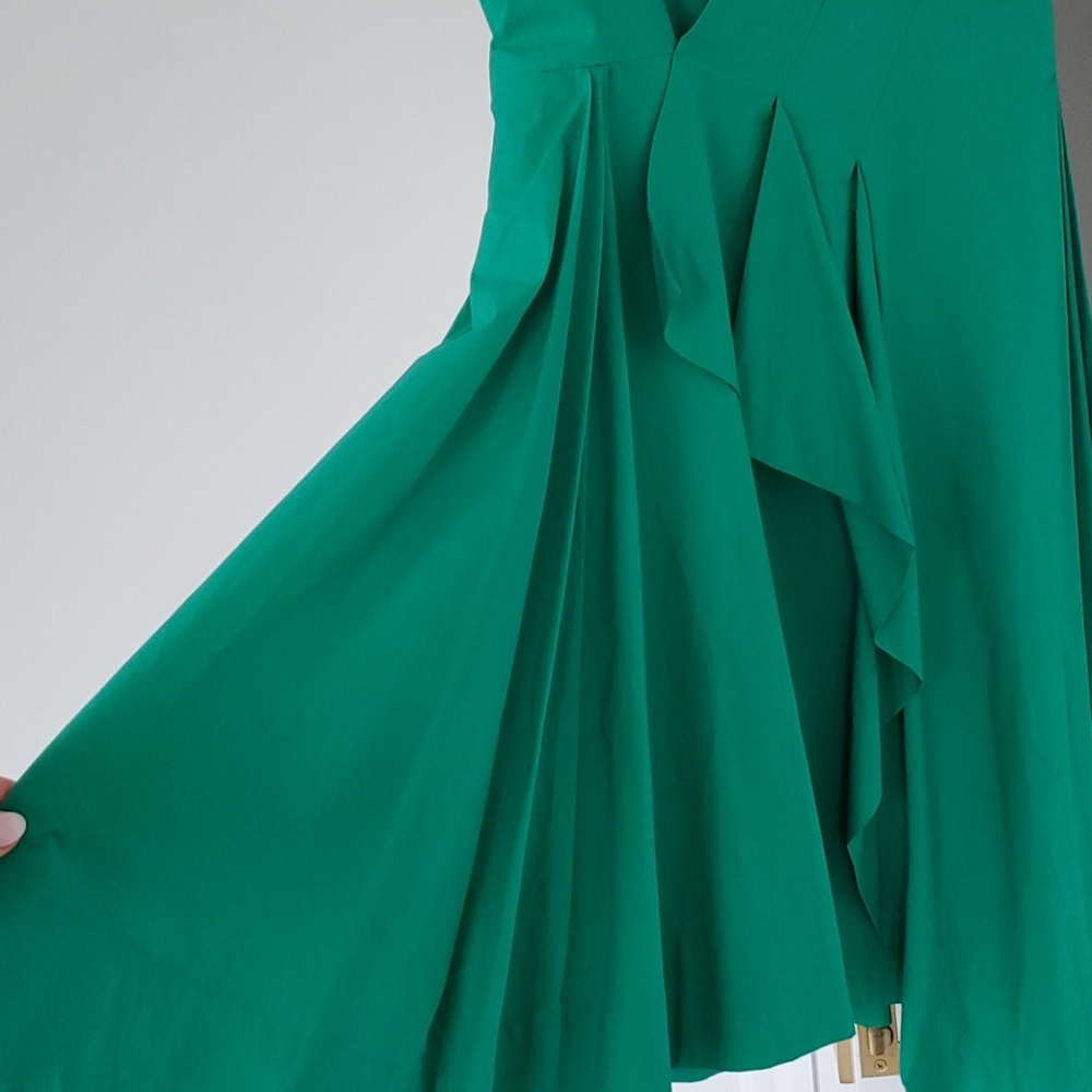 Dress - Picture 2 of 4